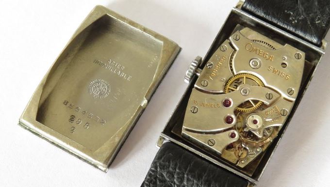 Omega 20F calibre.