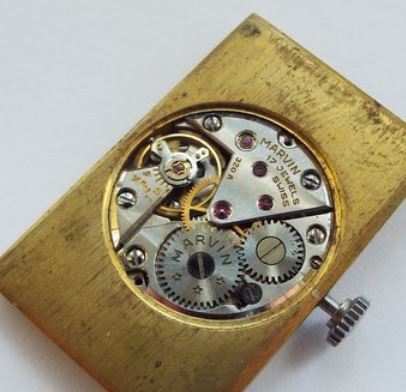 Marvin calibre 320A.
